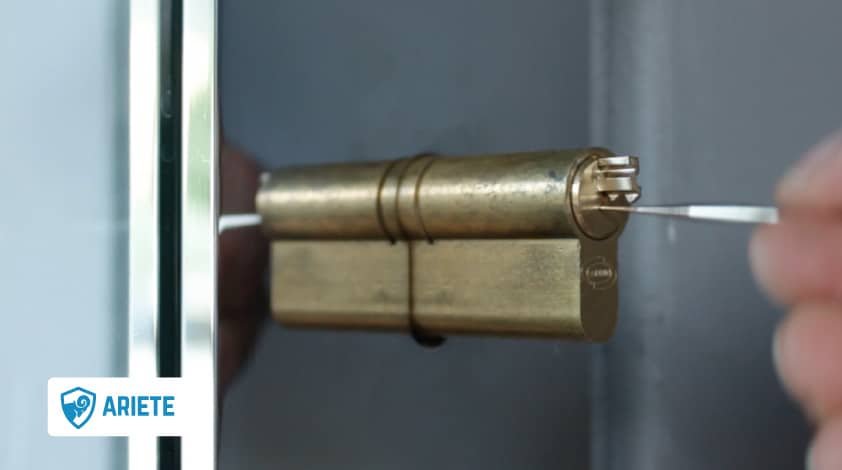 Snapped key in a euro cylinder