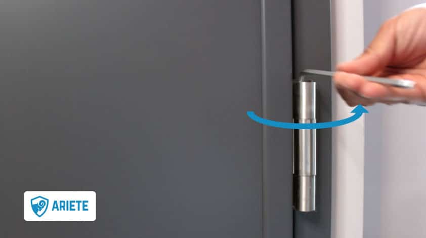 how to lower an armoured door