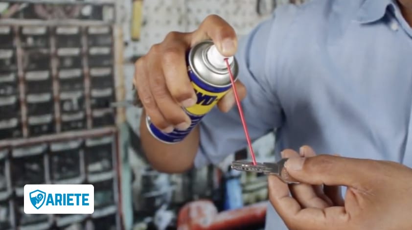 lubricating a key with WD-40