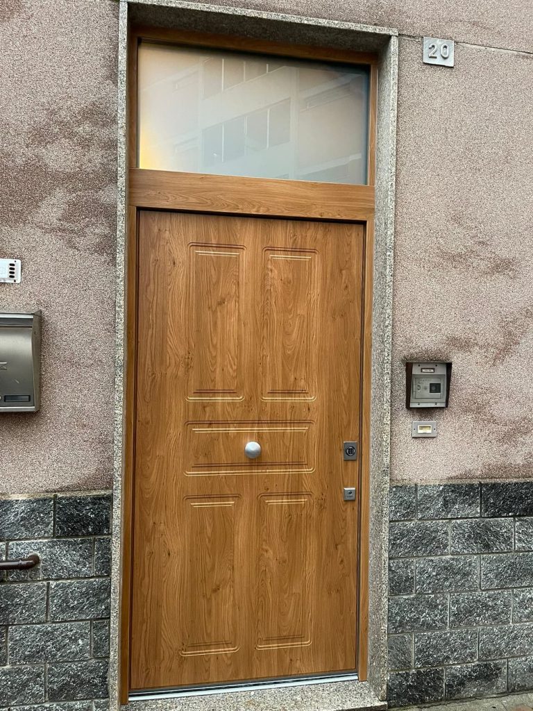 Ariete brown external armoured door
