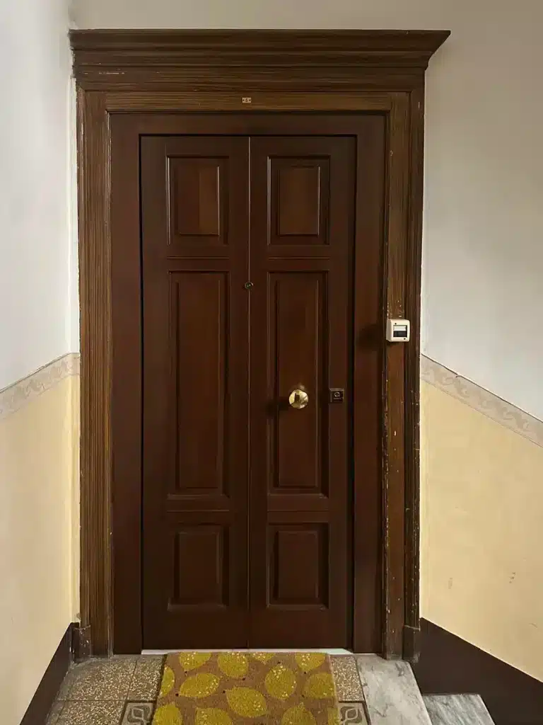armoured door for a block of flats