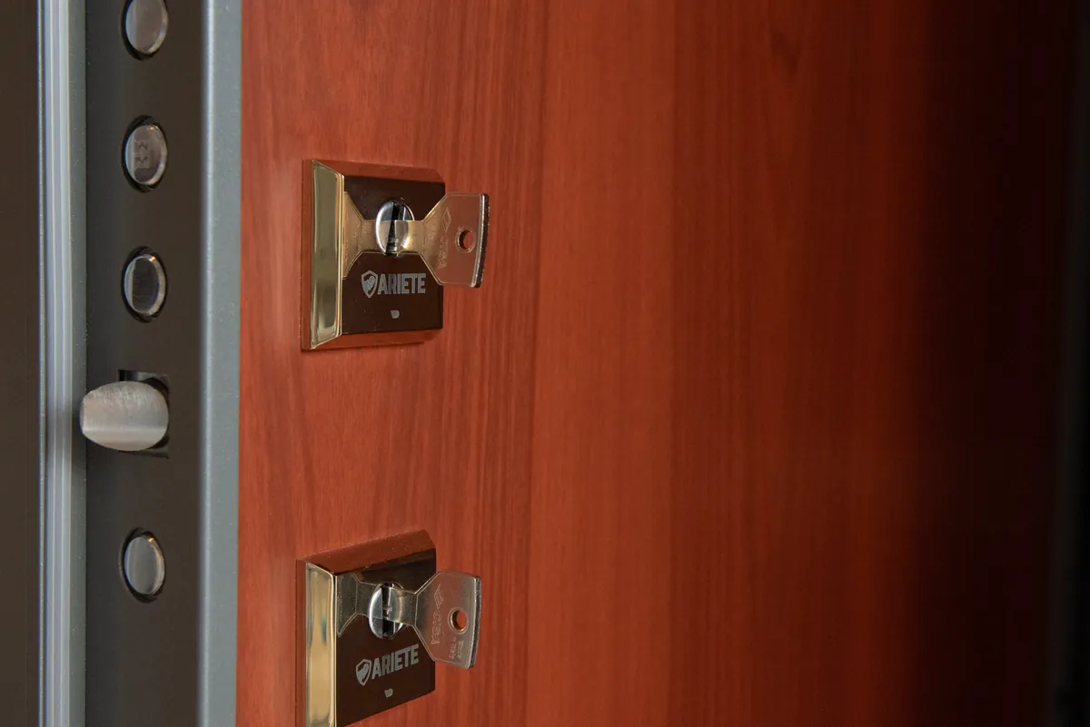 double bit lock two cylinders on an armoured door