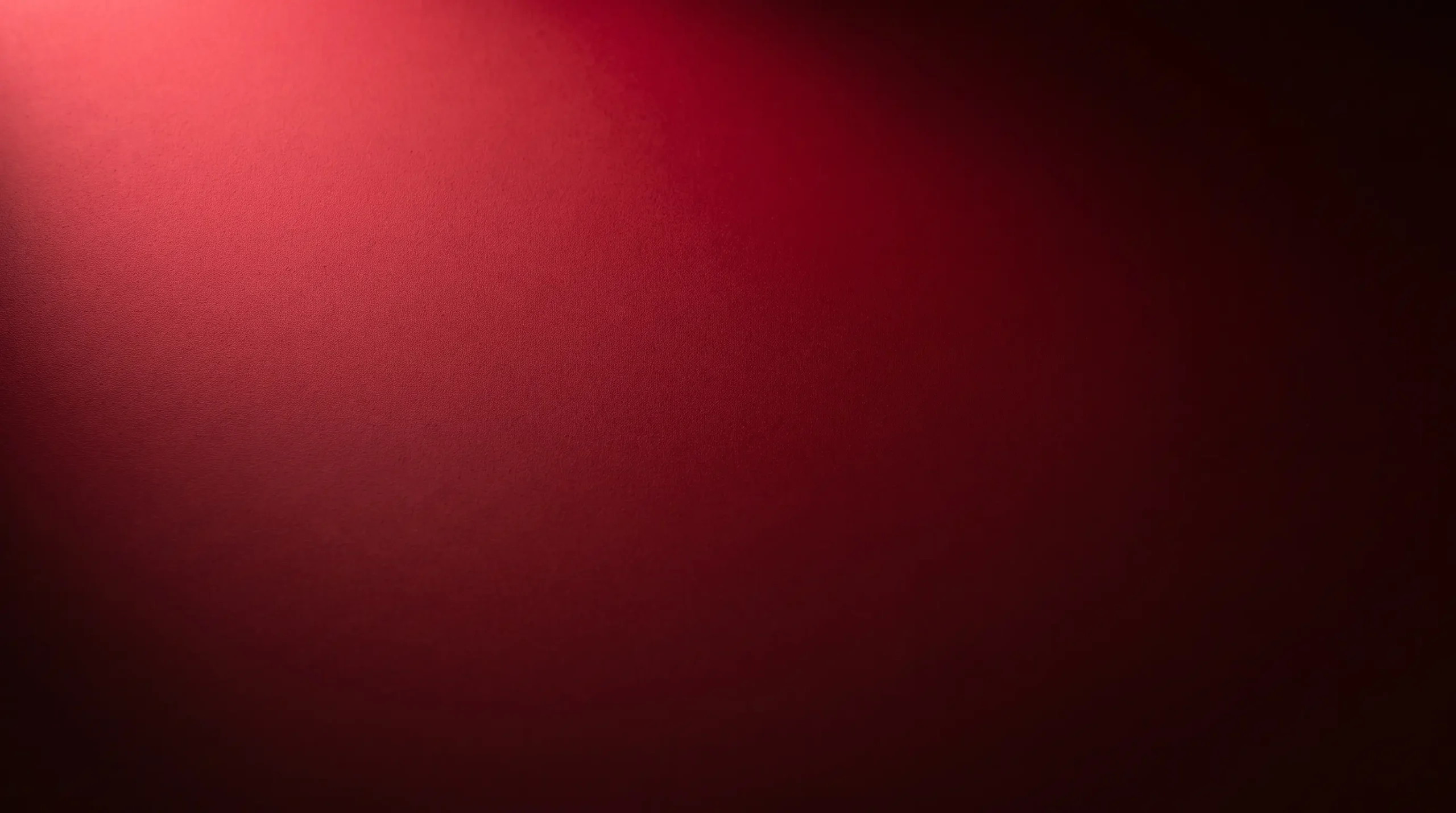 Red lacquered surface of an Ariete armoured door